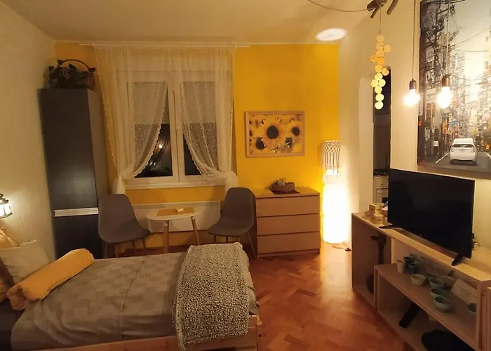 Bgmignonne, So Cozy, So Relaxing, So Near Center Apartmán *