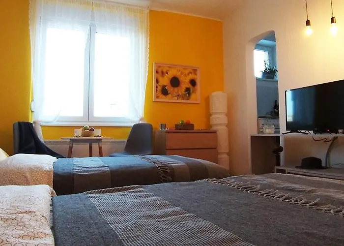 Bgmignonne, So Cozy, So Relaxing, So Near Center